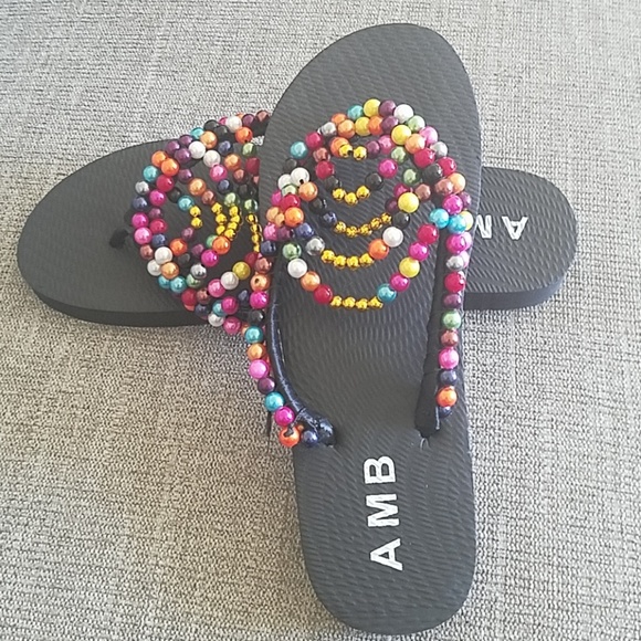 African Beads Slippers - Picture 2 of 3